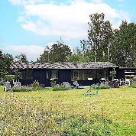 Three-bedroom Holiday In Vaeggerlose 39 *