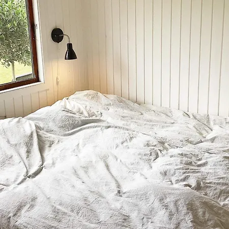 Three-bedroom Holiday In Vaeggerlose 39 * Bøtø By